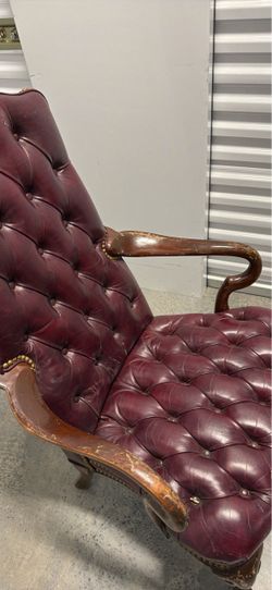 Vintage Burgundy Leather Tufted Chair – Carved Wood & Brass
