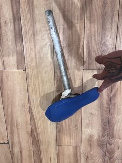 Blue Se seat and white seat post