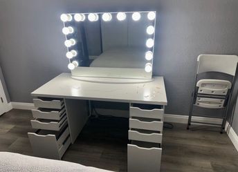 White Vanity Desk with Hollywood Lighted Mirror