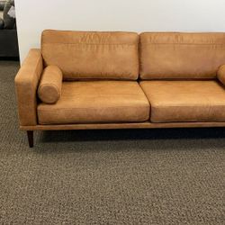 Arroyo Caramel Living Room Set (Sofa)