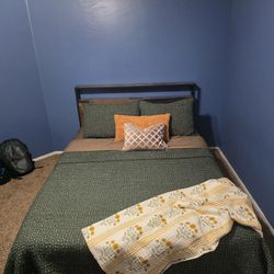 Queen Size Bed And Dresser 