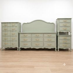 French Provincial Vintage Queen Bedroom Set