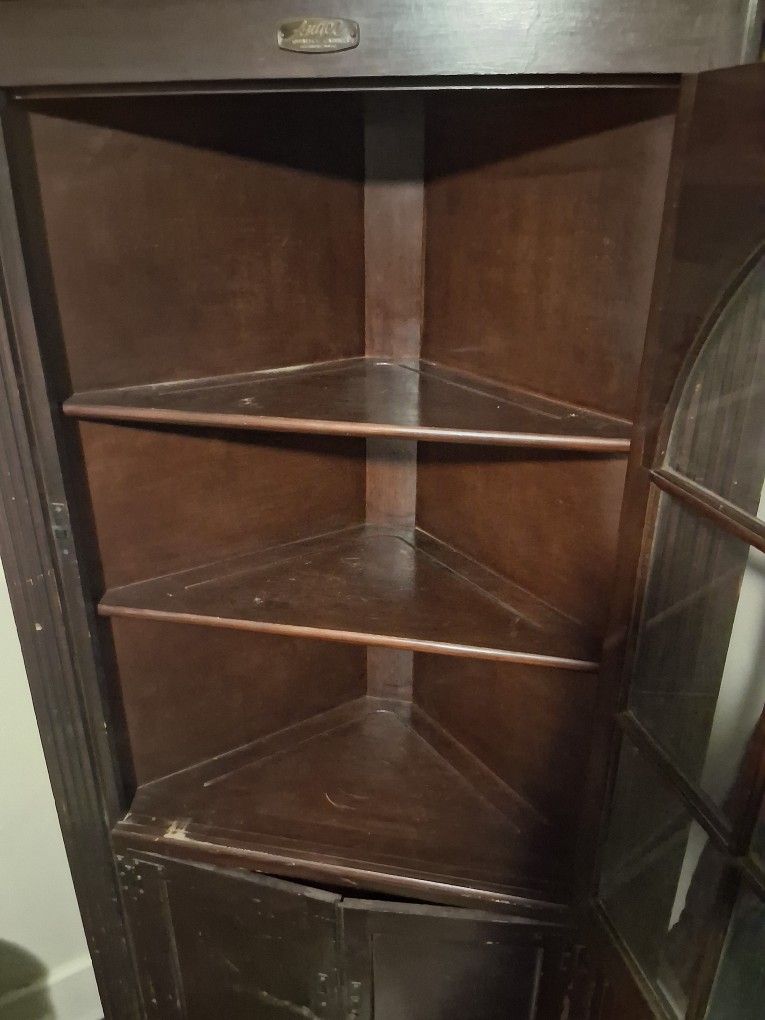 Very Old Antique Glass Conner Hutch Great Condition It's A Angel Quality Hutch Asking 200