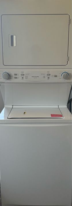 Frigidaire Washer/Dryer Stackable 27" Elec