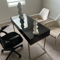 Desk & 3 Chair Set 