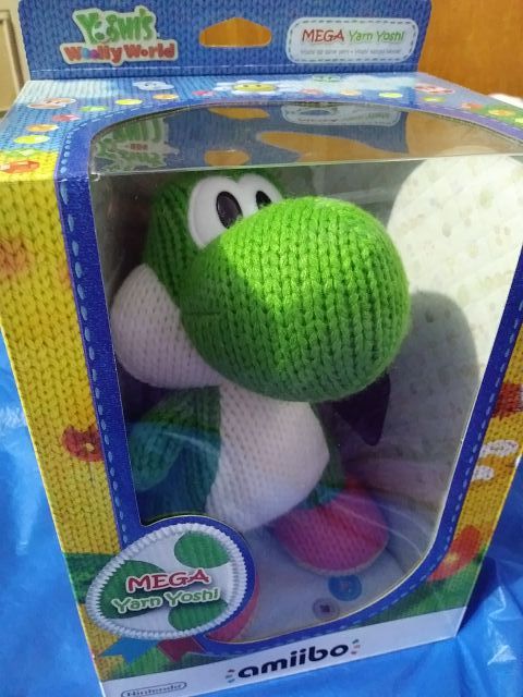 Mega Yarn Yoshi Amiibo Toys R Us Exclusive