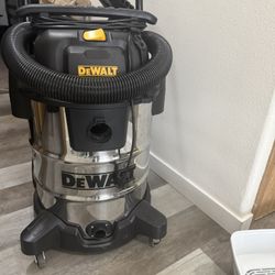 Dewalt 6.5hp 10 Gallon Stainless Steel Wet/dry Shop Vac