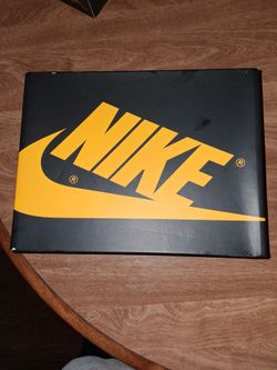 Nike Jordan 1s