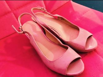 Nine West Nude, Tan, Taupe Women’s Heels, Wedge Open Toe Size 6 1/2 - Business Casual, Everyday Heels