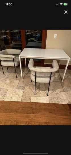Morden Table With Elegant Comfortable Chair $380