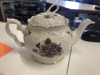 Rare Crown Desert Violet Tea Kettle