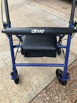 Drive Medical Rolling Walker Rollator