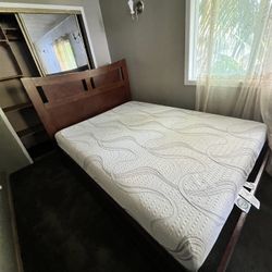 Wood bed frame + CertiPur-US Gel mattress 