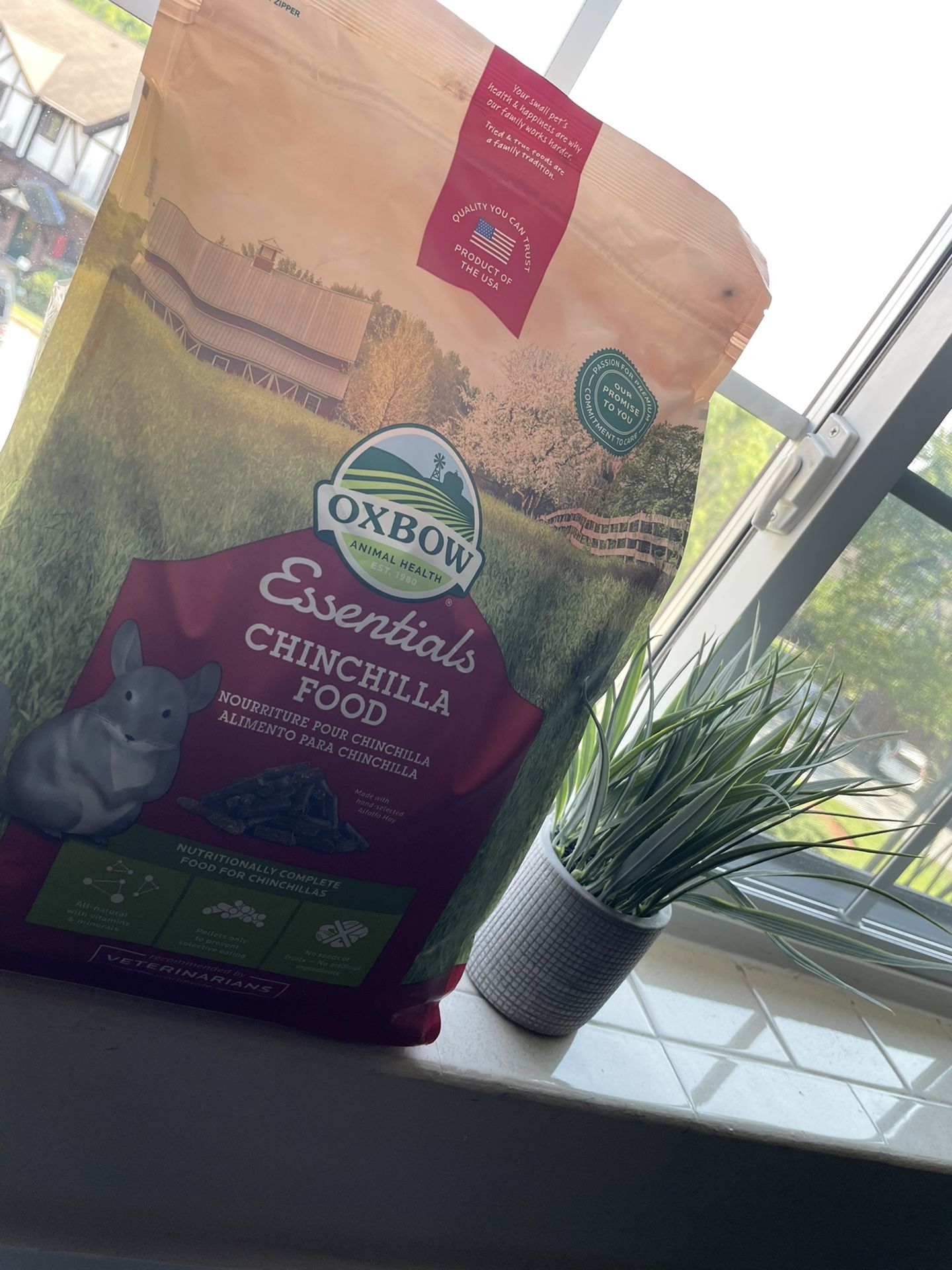 Oxbow Chinchilla Food (FREE)