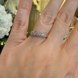 14K Gold Natural Diamonds Ring Band