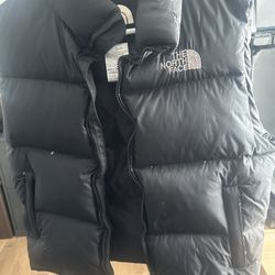 Men’s Northface Puffer Vest Small