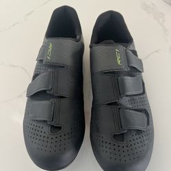 Size 11.2 Shimano RC100 Road Cycling Shoes SH-RC100 With Peloton Clips   