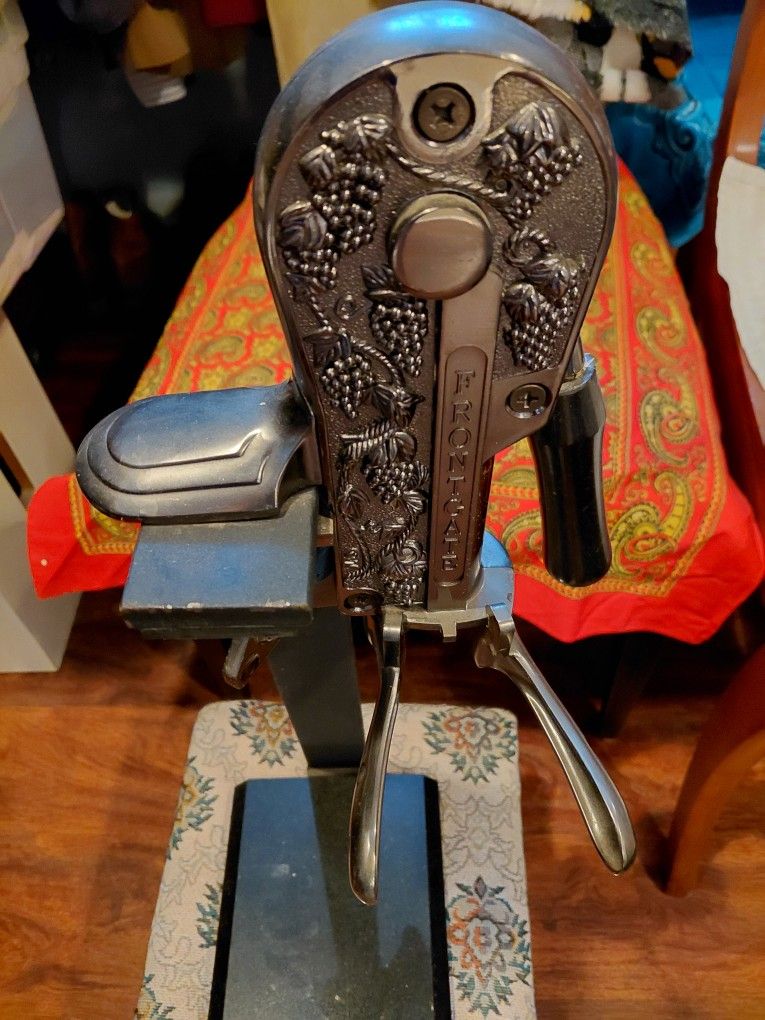 Vintages Wine Key Opener