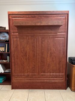 Murphy bed