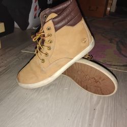 8 Women's Timberland , 7.5 Vans