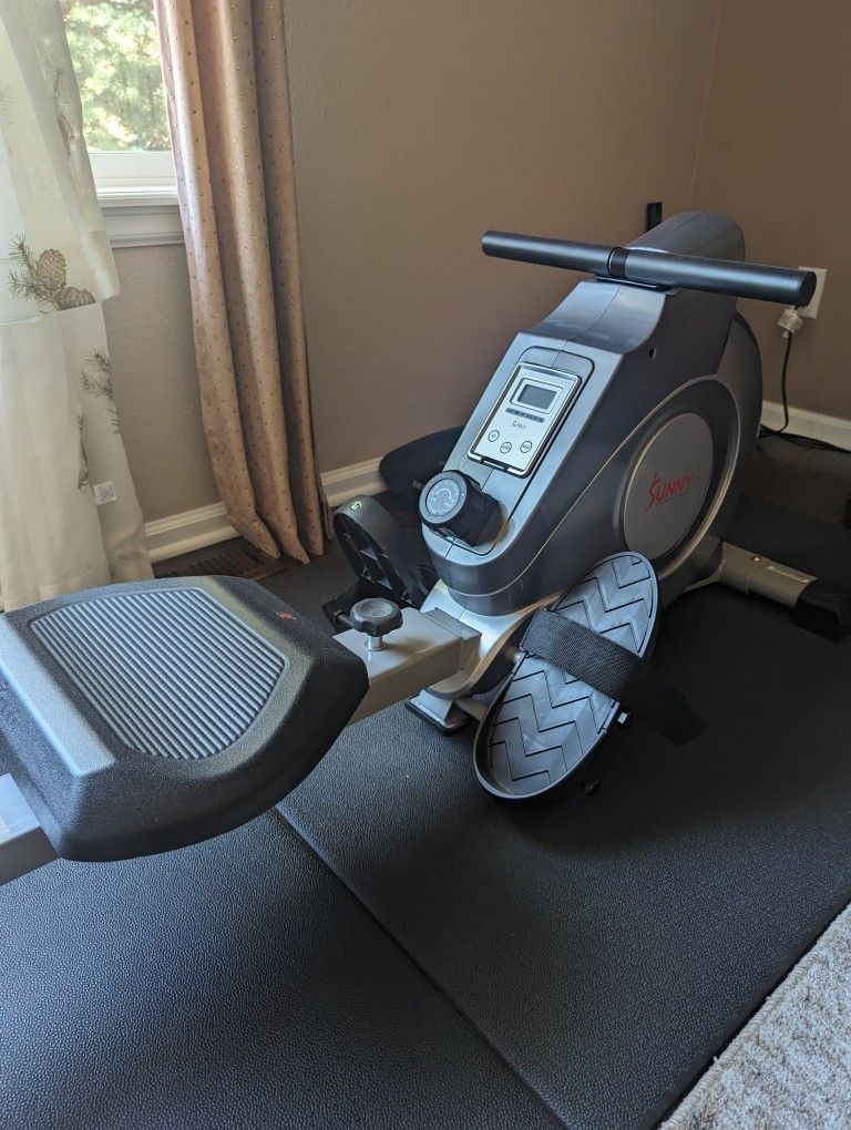 Sunny Rowing Machine