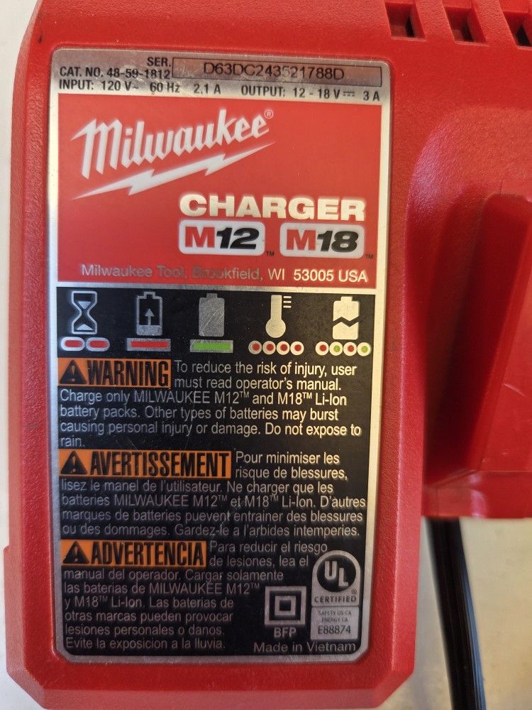 Milwaukee Charger