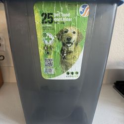 25 Lb Pet Food Container 