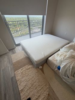 Zinus queen mattress