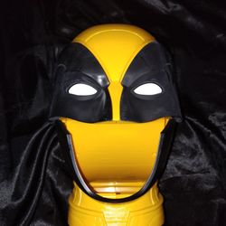 Deadpool Vs Wolverine Popcorn Bucket 