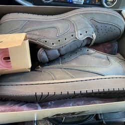 Jordan 1 Travis Scott Velvet Brown 