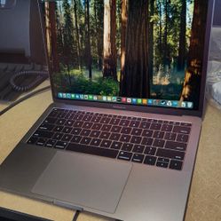 13" Macbook Pro - In Perfect working Condition, No issues!