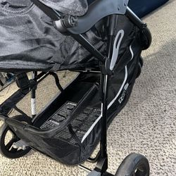 Baby Trend 3 In 1 Stroller with Infant Car Seat
