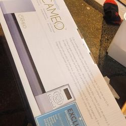 Silhouette Cameo Cutting Machine