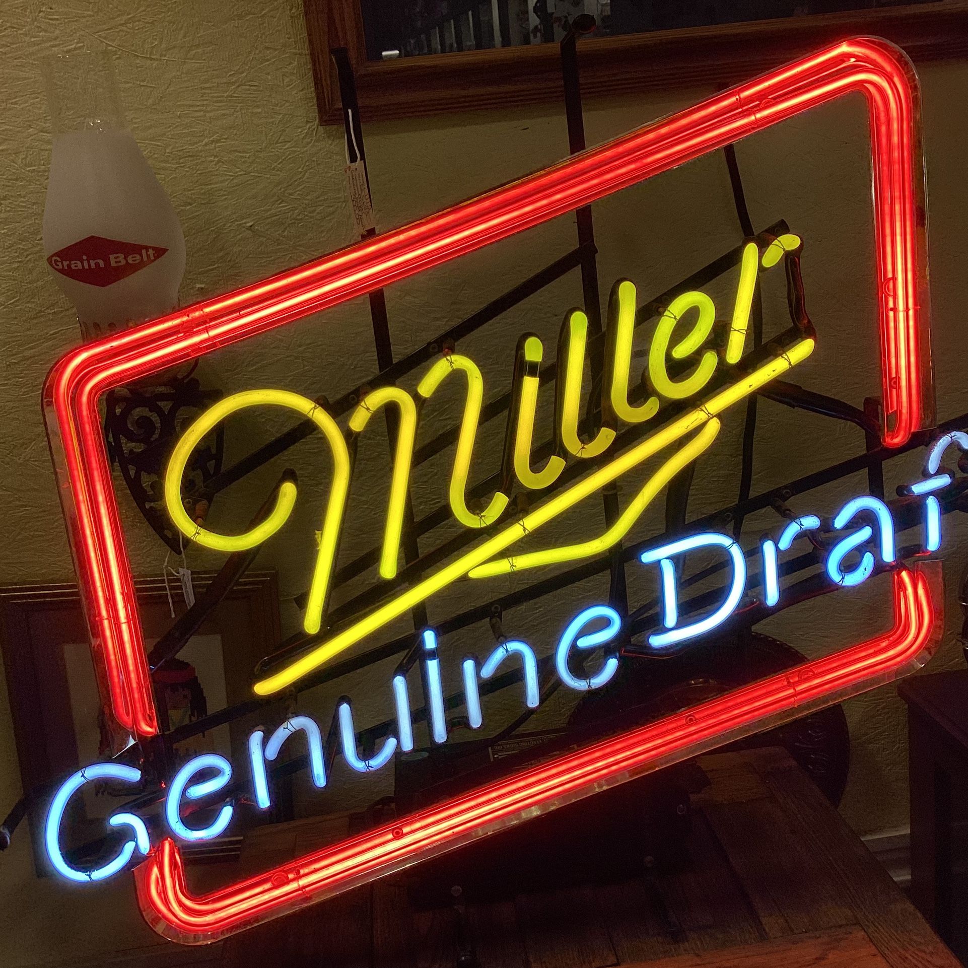 ミラー・ジェニュインドラフトのネオン管 Miller genuine Draft beer