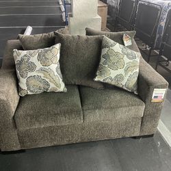 Loveseat Cheap Please Buy Me 