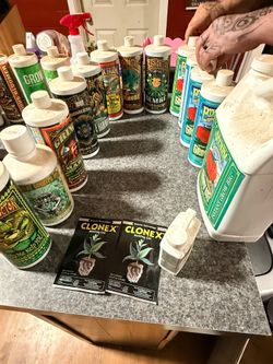 Grow lights/grow tent/chemicals