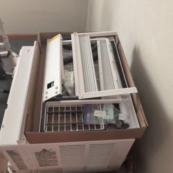 LG A.C. Unit Model LW1223HRSM