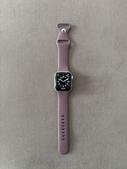 Apple Watch SE (1st Gen) 40mm – Excellent Condition