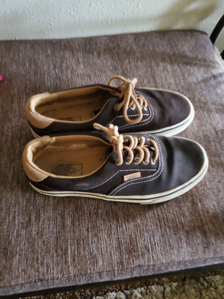 Vans Size 8 women's 61/2 mens