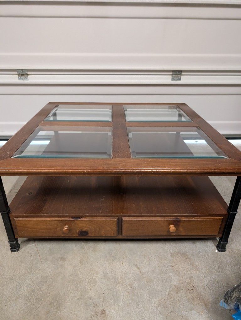 Square (38"x38") Coffee Table