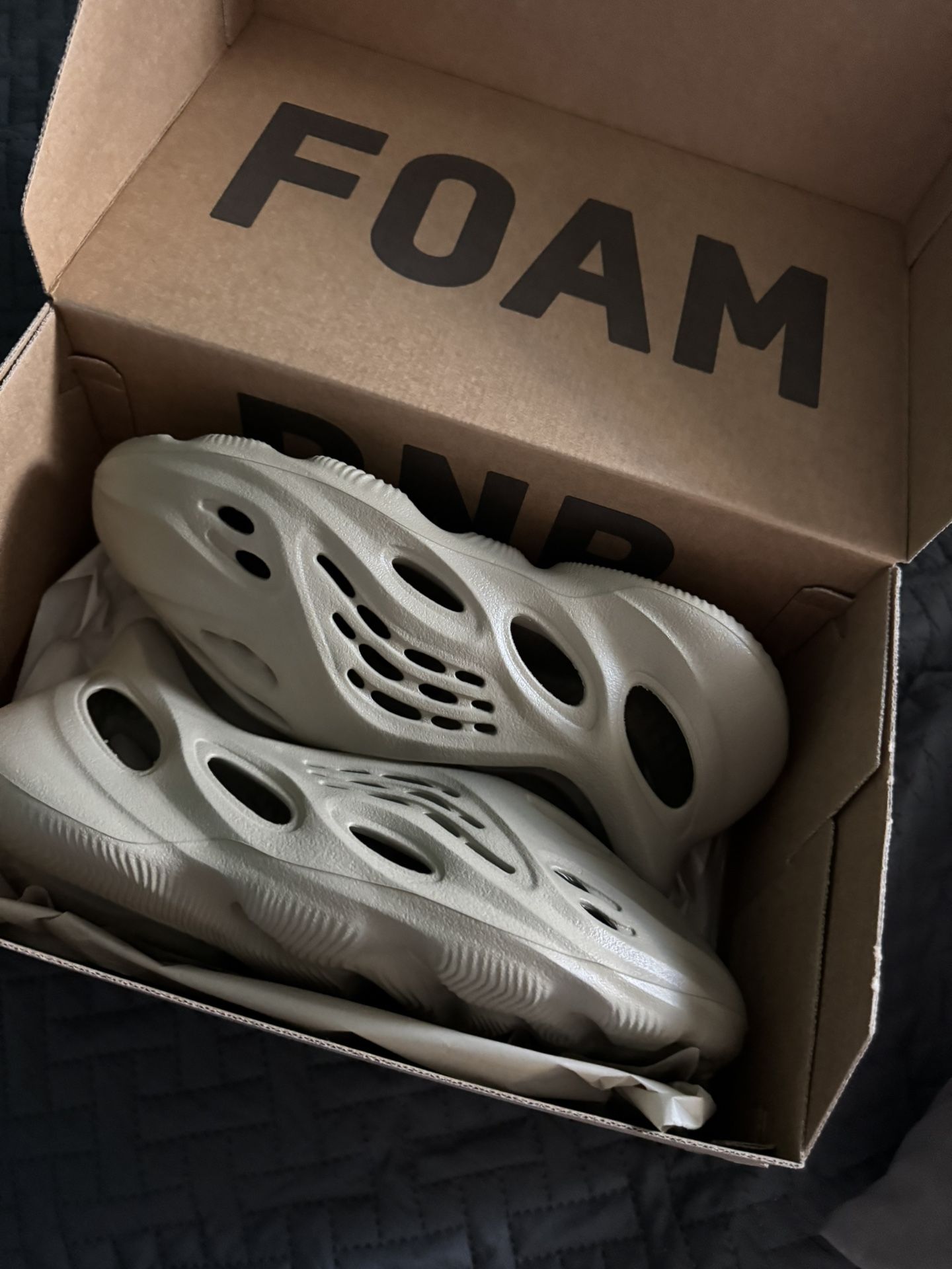 Adidas Yeezy Foam RNR Size 11 Men