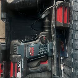 Hammer Drill With 2 Batteries And Charger