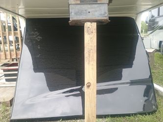 Truck bed cover