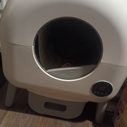 Self Cleaning Cat Litter Box
