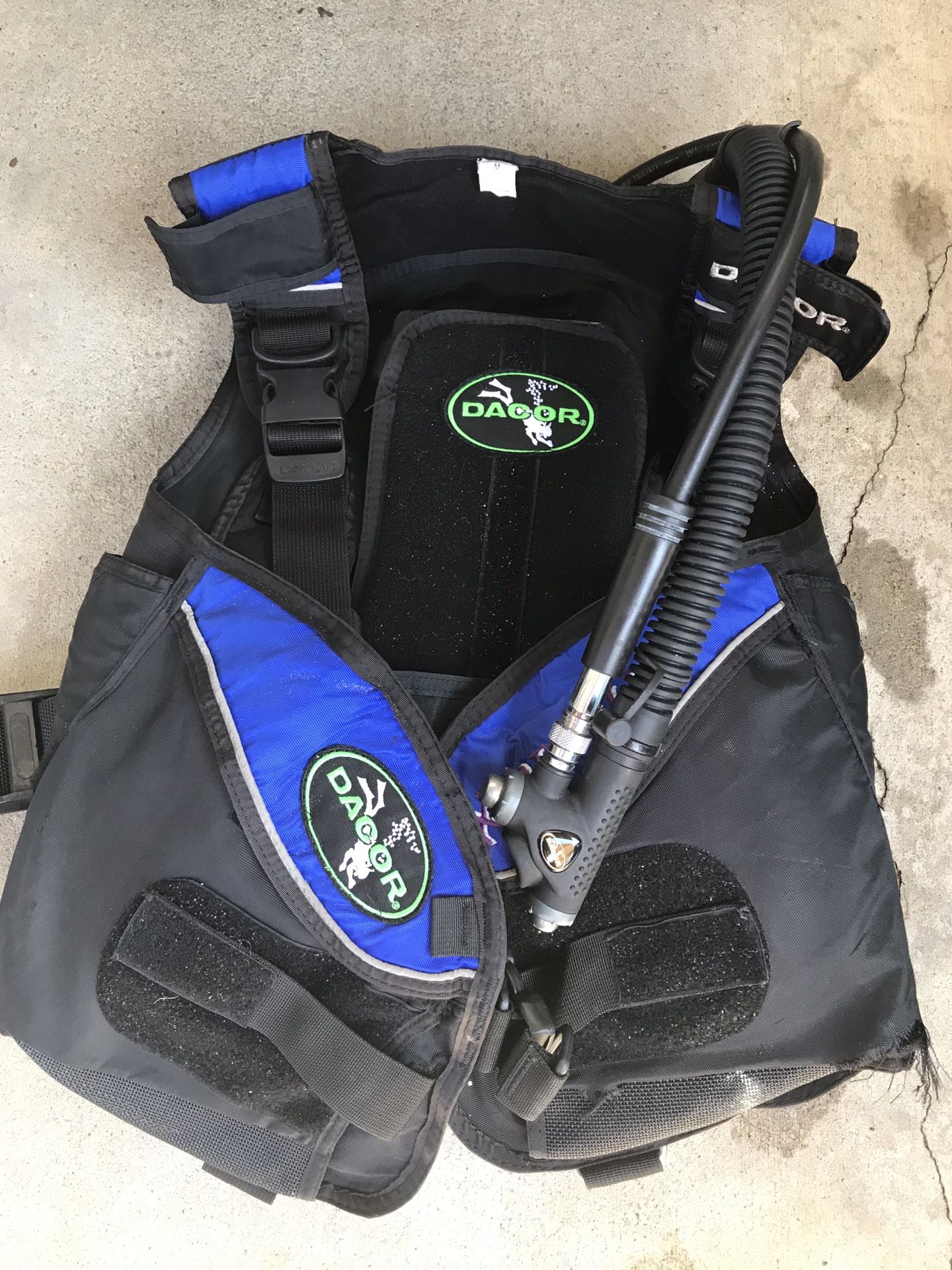 Dacor scuba BCD size medium