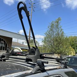  YAKIMA, FrontLoader Wheel-On Upright Bike Mount for Rooftop