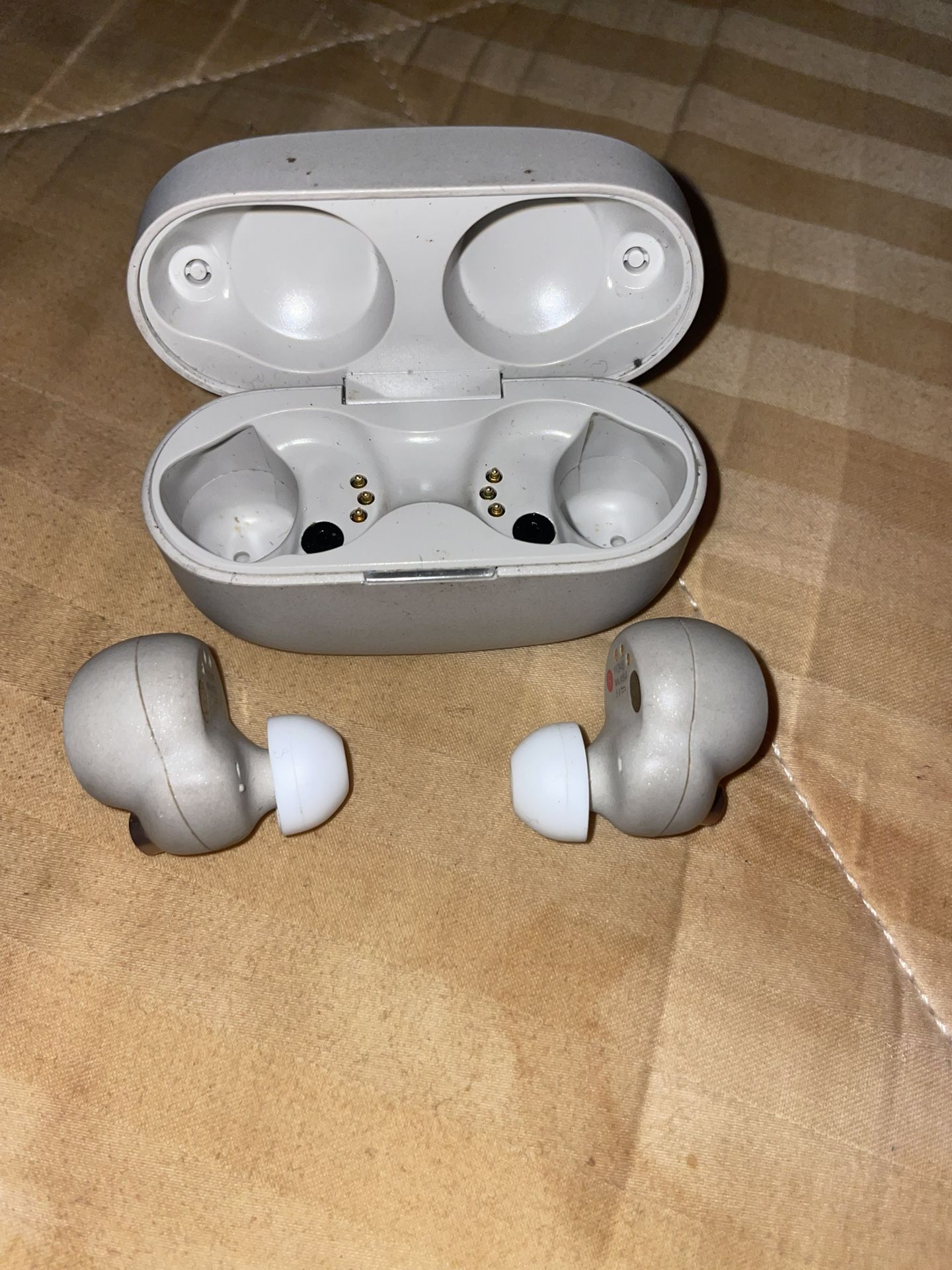 Sony WF-1000XM4 Wireless Earbuds MSRP 280$