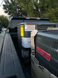 Brand new  2 and 2 1/2 ton r32 Goodman condenser units