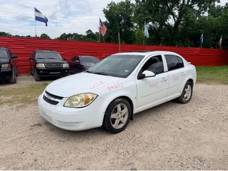 2006 CHEVY COBALT IN FOR PARTS!!