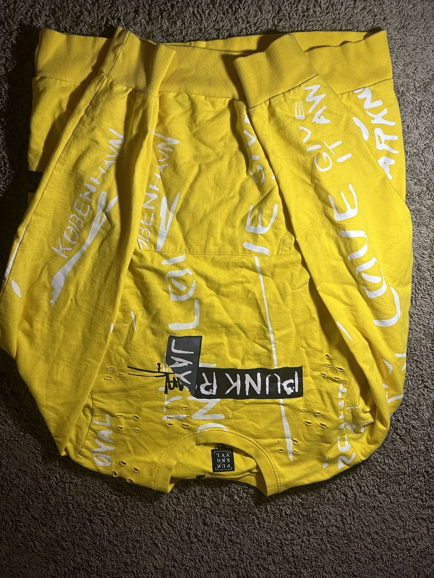 Yellow Sweatshirt (not Free) Please Send Offer/trade